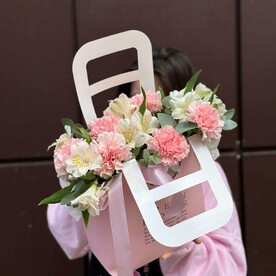 Нежная композиция
