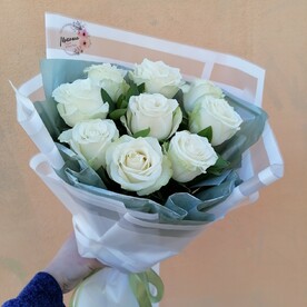 Букет из белых роз