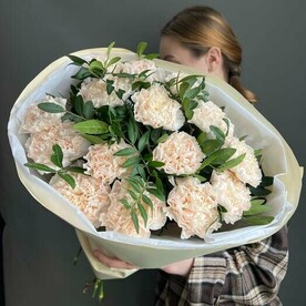Нежные стойкие гвоздики большой букет для самой любимой