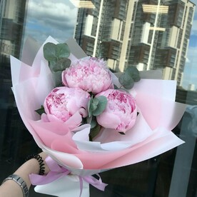Букет пионов