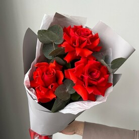 Роза пионовидная, Эвкалипт, Пленка матовая