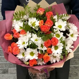 Хризантема кустовая, Роза кустовая, Фисташка, Дизайнерская упаковка