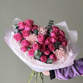 Роза кустовая, Диантус, Эвкалипт, Авторская упаковка