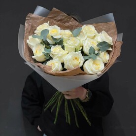 Уникальный букет из vip пионовидных роз