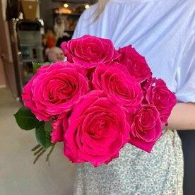 Букет из 7 одноголовых роз