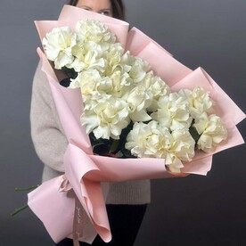 Розы Кения 60 см  7 шт