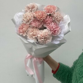 Букет из микса розовых диантусов