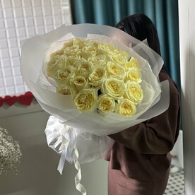 Шикарный букет из роз Канделайт 25шт