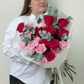Гвоздика, Роза, Эвкалипт, Авторская упаковка
