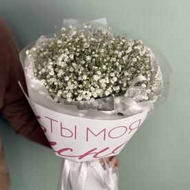 Букет из белой гипсофилы
