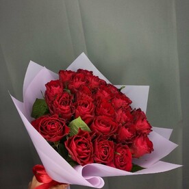 Букет из 21 красной розы