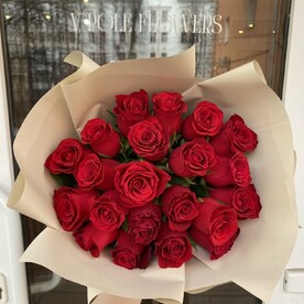 Моно букет из красных роз