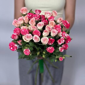 7 кустовых роз микс