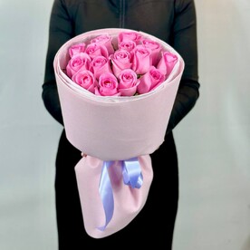 Роза розовая 15