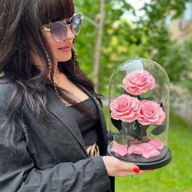 Роза стабилизированная, Стеклянная колба, Подарочная коробка с вау эффектом раскрывающаяся на стороны черная