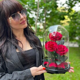 Роза стабилизированная, Стеклянная колба, Подарочная коробка с вау эффектом раскрывающаяся на стороны черная