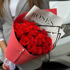 25 шикарных роз