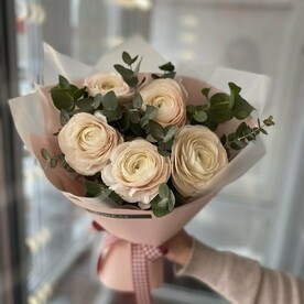 Букетик ранункулусами🌸