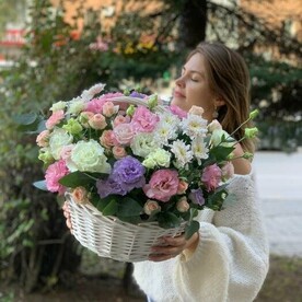 Большая корзина цветов
