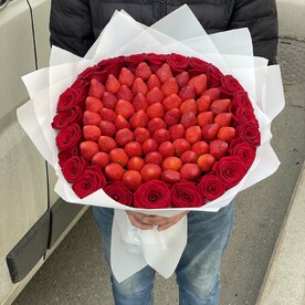 Роза шт, Клубника шт, Дизайнерская упаковка шт, шт