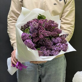Букет из 15 ароматной сирени