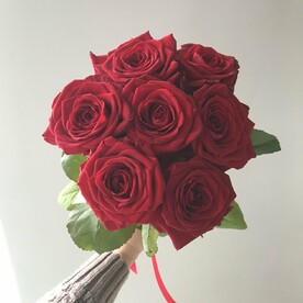Красные розы