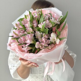 Розовый шелк