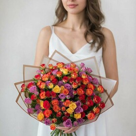 Букет кустовых роз микс