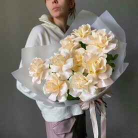 Нежный букет с французскими розами 9шт, размер M. Veresk 264