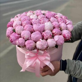 Пион, Флористическая губка, Шляпная коробка
