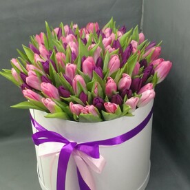 Тюльпаны в коробке