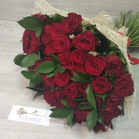 Роза, Рускус, Упаковка сизаль