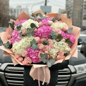 Букет из гортензии