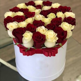 Коробка с розами