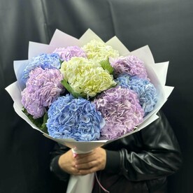 💐 Букет из 9 гортензий