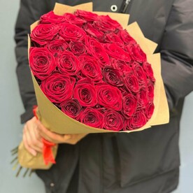 Букет из 35 красных роз