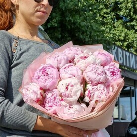 13 Пионов