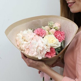 Диантус, Роза пионовидная, Эвкалипт, Роза кустовая, Озотамнус, Гортензия Гидрангия, Крафт