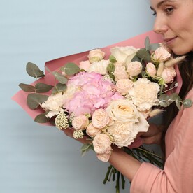 Диантус, Роза кустовая, Роза пионовидная, Эвкалипт, Озотамнус, Гортензия Гидрангия