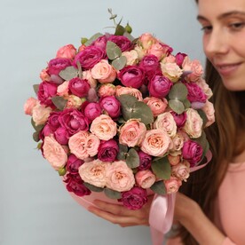 Роза кустовая, Эвкалипт, Шляпная коробка, Оазис