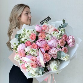 Пион, Маттиола, Эвкалипт, Роза кустовая, Упаковка