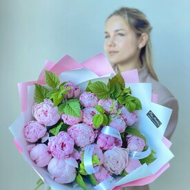 Пиончики и машина
