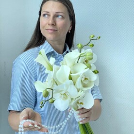 Букет невесты каллы с орхидеями