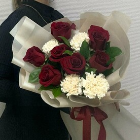 Роза Эквадор, Рускус, Диантус, Дизайнерская упаковка