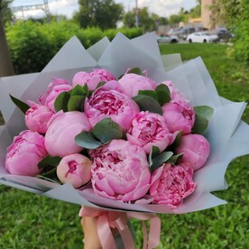 Пион шт, Эвкалипт бэби блу шт, Дизайнерская упаковка шт, шт