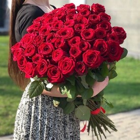 Роза ред наоми