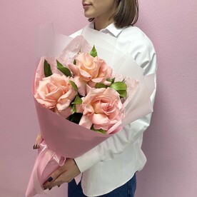 Французские розы «Комплимент»