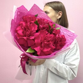 Ягодные французские розы монобукет