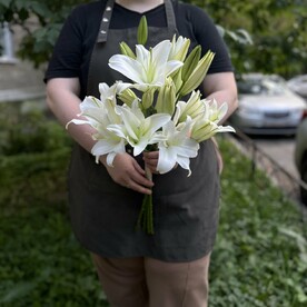 Букет невесты из белых лилий