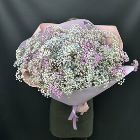 Пышный букет из гипсофилы